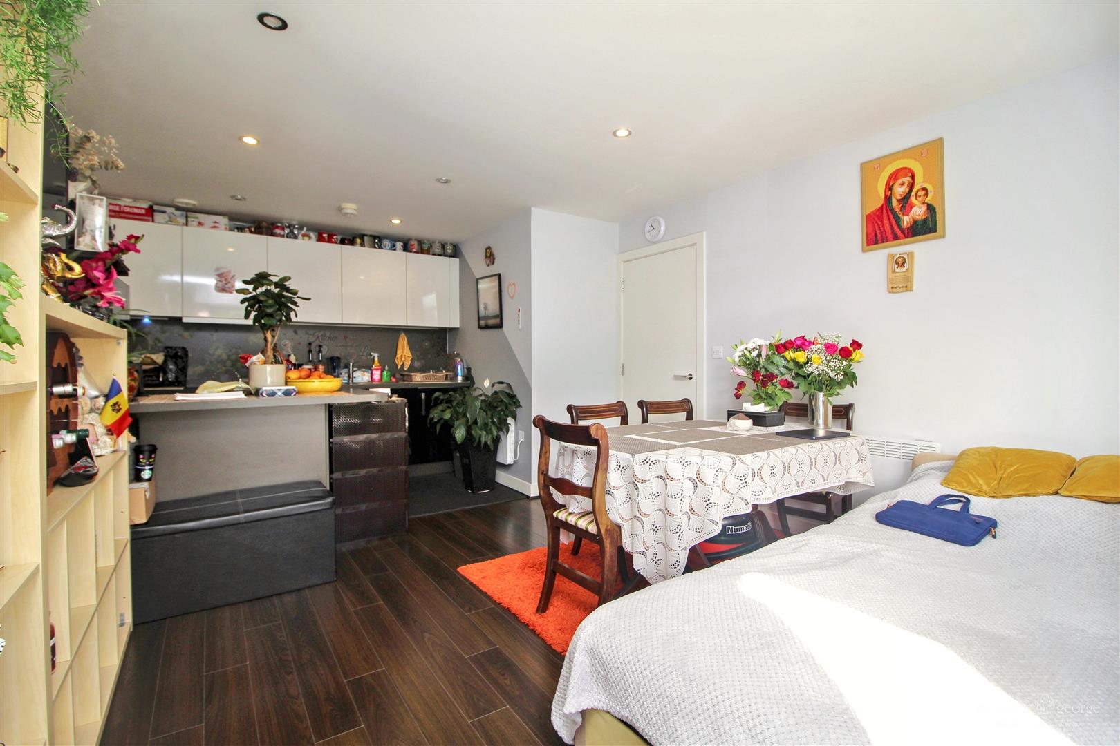 Kennet Island, Rushley Way, Reading